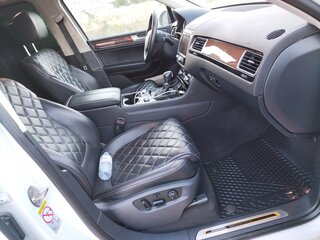2017 Volkswagen Touareg II Рестайлинг, белый, 3500000 рублей, вид 4