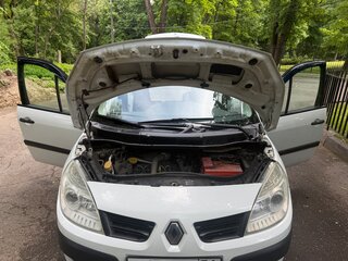 2008 Renault Scenic II Рестайлинг, белый, 440000 рублей, вид 4