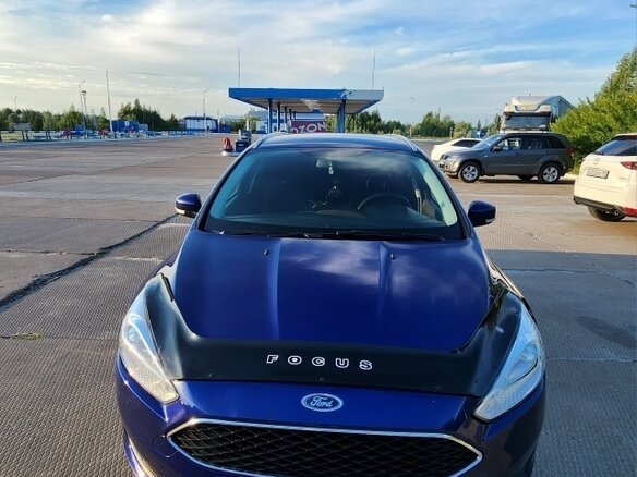 2017 Ford Focus III Рестайлинг, синий, 1000000 рублей - вид 2
