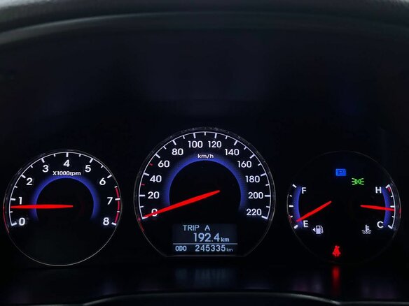 2011 Hyundai Santa Fe II Рестайлинг, серебристый, 1250000 рублей - вид 12