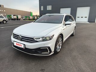 2020 Volkswagen Passat GTE B8 Рестайлинг, белый, 2950000 рублей, вид 2