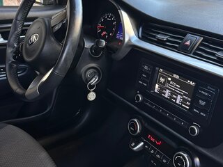 2020 Kia Rio X IV Рестайлинг, чёрный, 1320000 рублей, вид 5