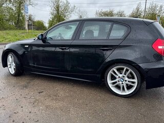 2006 BMW 1 серии 120i I (E81/E82/E87/E88), чёрный, 660000 рублей, вид 5