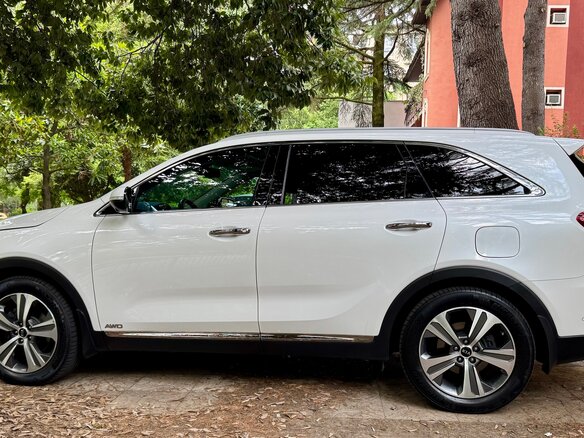 2019 Kia Sorento III Prime Рестайлинг, белый, 3500000 рублей - вид 3