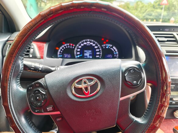 2012 Toyota Camry VII (XV50), белый, 1200000 рублей - вид 6