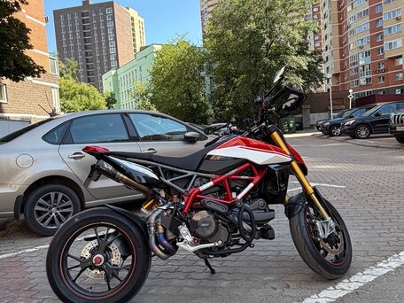 2019 Ducati Hypermotard, красный, 1550000 рублей, вид 3