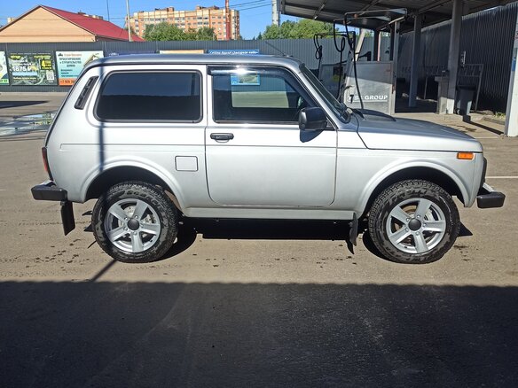 2024 Lada (ВАЗ) Niva Legend I, серый, 900000 рублей - вид 6