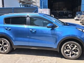2021 Kia Sportage IV Рестайлинг, синий, 2870000 рублей, вид 4
