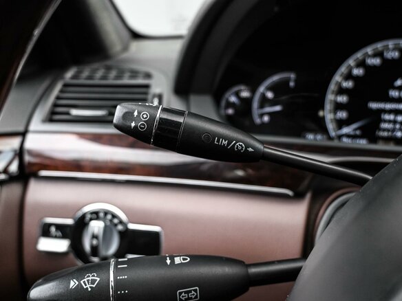 2010 Mercedes-Benz S-Класс 500 V (W221) Рестайлинг, чёрный, 1589000 рублей - вид 12