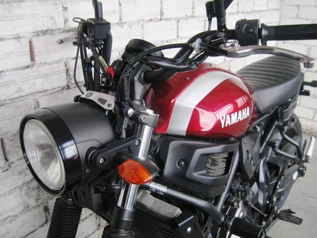 2018 Yamaha XSR700, пурпурный, 580000 рублей, вид 2
