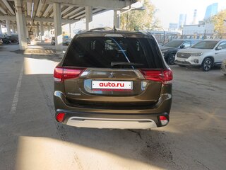 2020 Mitsubishi Outlander III Рестайлинг 3, коричневый, 1877833 рублей, вид 5