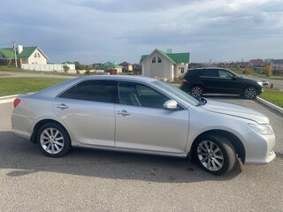 2013 Toyota Camry Japan Market VII (XV50), серебристый, 1550000 рублей, вид 2