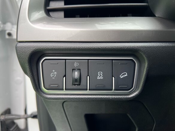 2022 Haval H6 II Рестайлинг, белый - вид 12