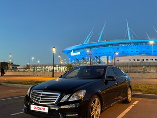 2011 Mercedes-Benz E-Класс 200 7G-Tronic IV (W212, S212, C207), чёрный, 1480000 рублей, вид 1