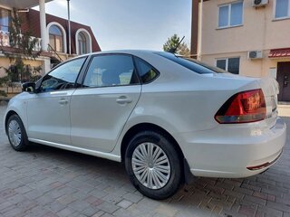 2017 Volkswagen Polo V Рестайлинг, белый, 1100000 рублей, вид 5