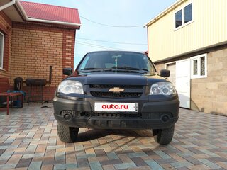2020 Chevrolet Niva I Рестайлинг, чёрный, 900000 рублей, вид 3