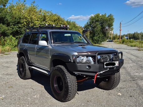 2007 Nissan Patrol V (Y61) Рестайлинг, серебристый, 3620000 рублей, вид 4