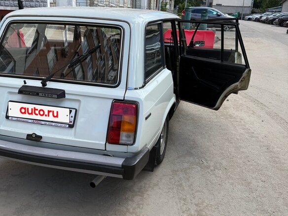 1998 Lada (ВАЗ) 2104 5-speed, белый - вид 4
