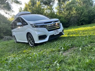 2019 Honda Stepwgn Spada V Рестайлинг, белый, 2400000 рублей, вид 4