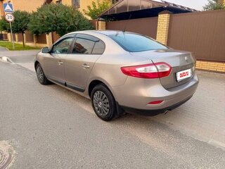 2010 Renault Fluence I, бежевый, 300000 рублей, вид 5