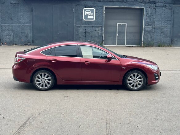 2011 Mazda 6 II (GH) Рестайлинг, красный, 800000 рублей - вид 3