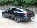2021 Kia K5 III, синий, 2800000 рублей - вид 4