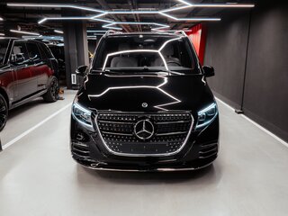 2026 Mercedes-Benz V-Класс Extra Long 300 d экстра длинный III (W447) Рестайлинг 2, чёрный, 14300000 рублей, вид 3