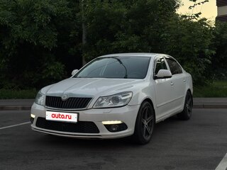 2011 Skoda Octavia II (A5) Рестайлинг, белый, 610000 рублей, вид 1