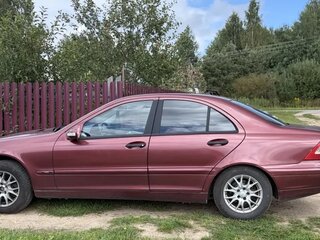 2001 Mercedes-Benz C-Класс 200 II (W203), красный, 375000 рублей, вид 2