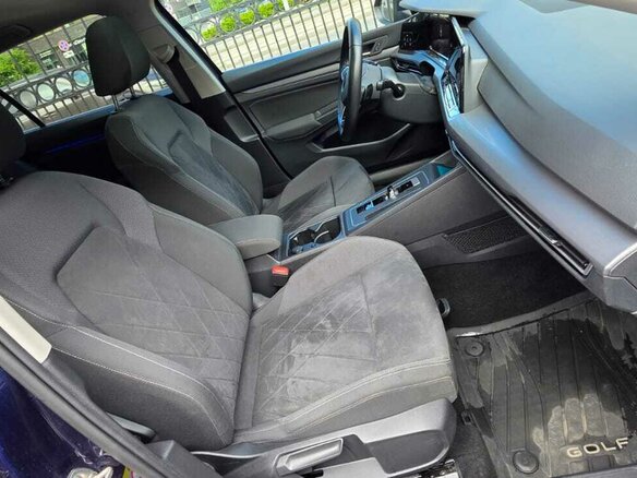 2021 Volkswagen Golf VIII, синий - вид 8