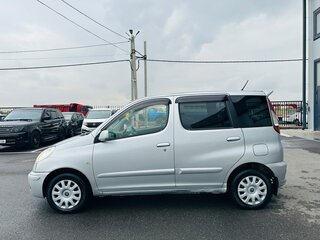 2003 Toyota FunCargo, серый, 559000 рублей, вид 3