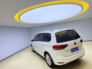 2022 Volkswagen Touran L II, белый, 1840000 рублей, вид 4