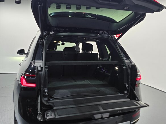 2023 BMW X7 40d I (G07) Рестайлинг, чёрный - вид 19