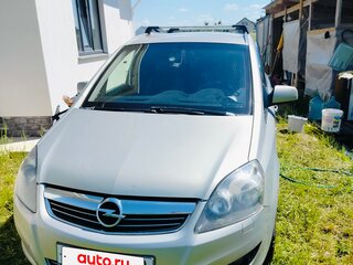2011 Opel Zafira B Рестайлинг, бежевый, 600000 рублей, вид 1