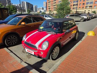 2002 Mini Hatch One I (R50), красный, 550000 рублей, вид 3
