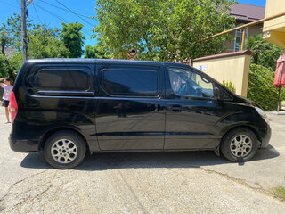2009 Hyundai Grand Starex I, чёрный, 850000 рублей, вид 3