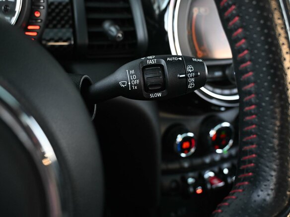 2016 Mini Hatch Cooper S III (F55/F56), серый, 1780000 рублей - вид 14