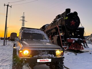 1989 Nissan Safari IV (Y60), серый, 1750000 рублей, вид 3