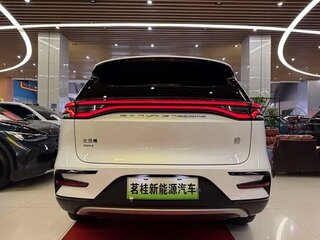 2021 BYD Tang DM-i II Рестайлинг 1, белый, 3370550 рублей, вид 4