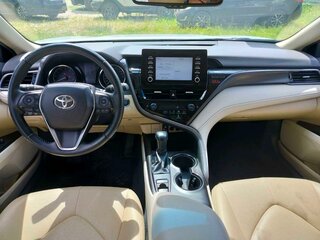 2022 Toyota Camry VIII (XV70) Рестайлинг, белый, 2764500 рублей, вид 5