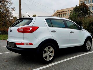 2013 Kia Sportage III, белый, 999999 рублей, вид 5