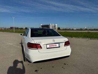 2014 Mercedes-Benz E-Класс 300 IV (W212, S212, C207) Рестайлинг, белый, 3500000 рублей, вид 4