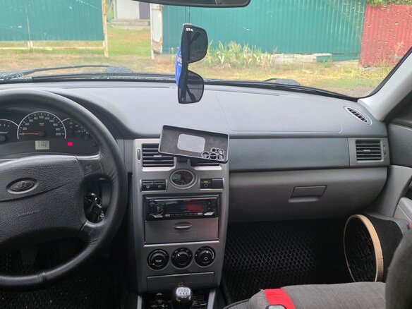 2010 Lada (ВАЗ) Priora I, серый, 420000 рублей - вид 4