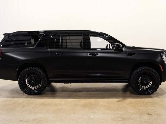 2026 GMC Yukon XL V Рестайлинг, чёрный, 17500000 рублей - вид 7