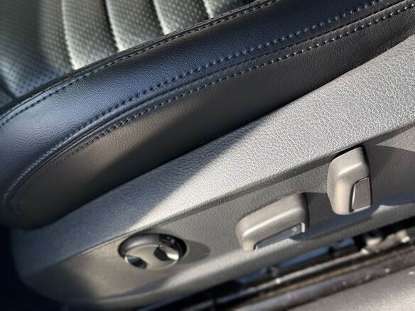 2015 Volkswagen Passat B8, чёрный, 1299177 рублей - вид 13