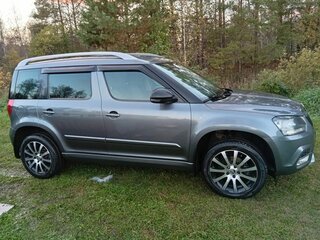 2016 Skoda Yeti I Рестайлинг, серый, 1140000 рублей, вид 5