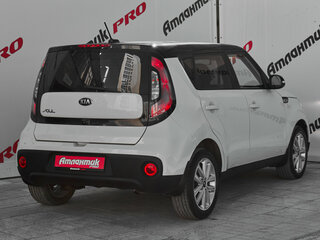 2017 Kia Soul II Рестайлинг, бежевый, 1220000 рублей, вид 4