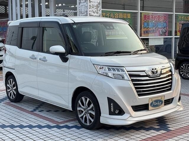 Открыть фотографии: Toyota Roomy I Рестайлинг