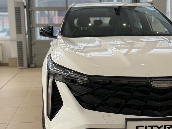 2026 Geely Cityray, белый, 3344990 рублей - вид 4