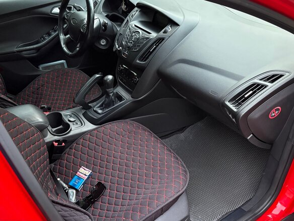 2013 Ford Focus III, красный, 850000 рублей - вид 3